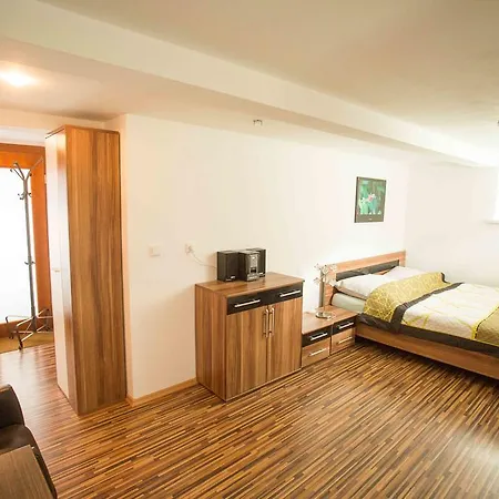 Se Zahradou Apartament *